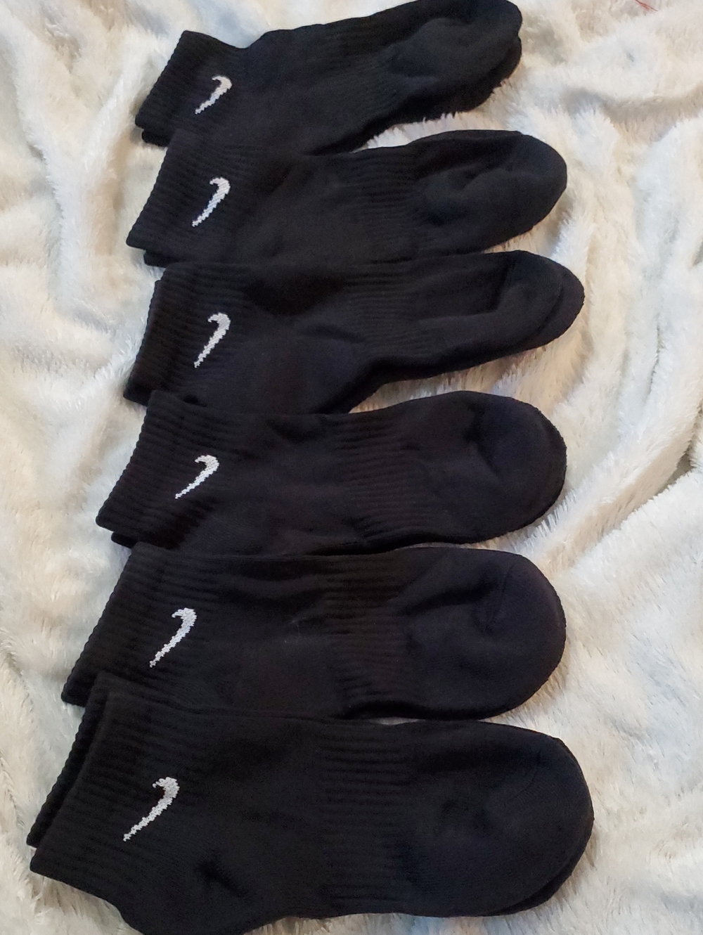 Nike Black Crew Athletic Socks with White Swoosh With Compression Arch- 6 Pairs
